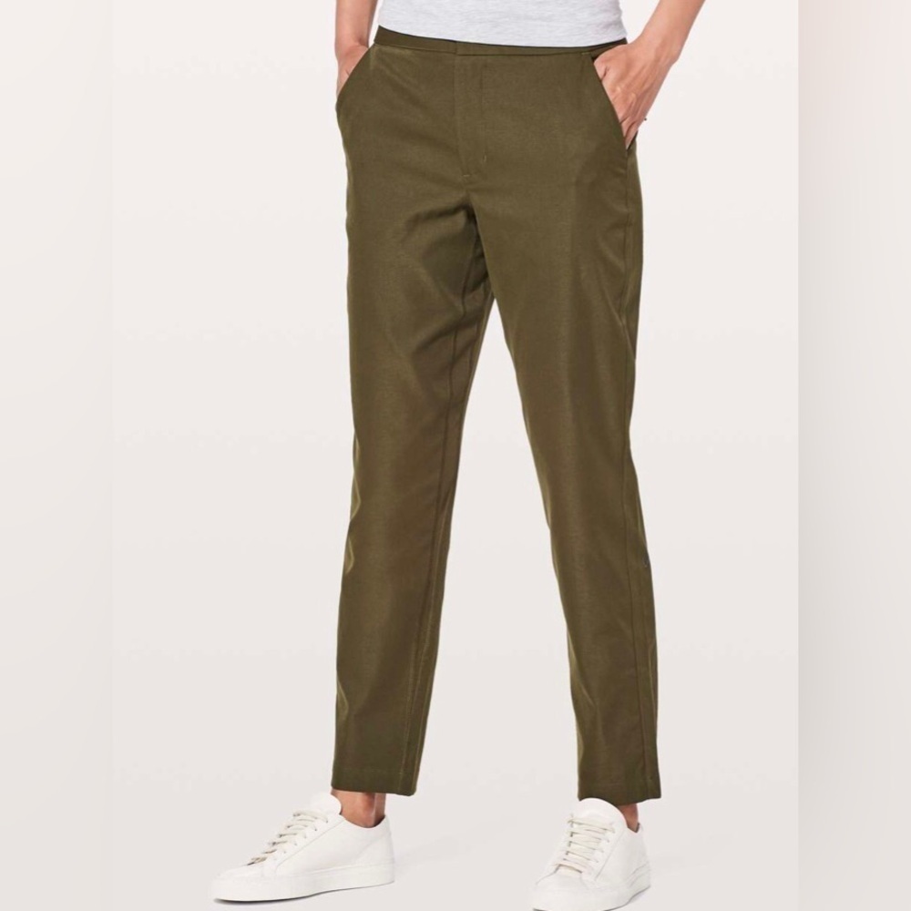 LULULEMON CITY TREK TROUSER 28 INSEAM MILITARY GREEN SIZE 4